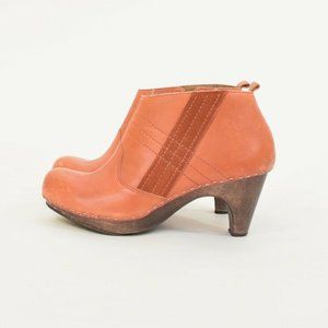 Schuler & Sons Distressed Leather Ankle Boots